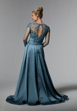 Afbeelding in Gallery-weergave laden, Celeste
